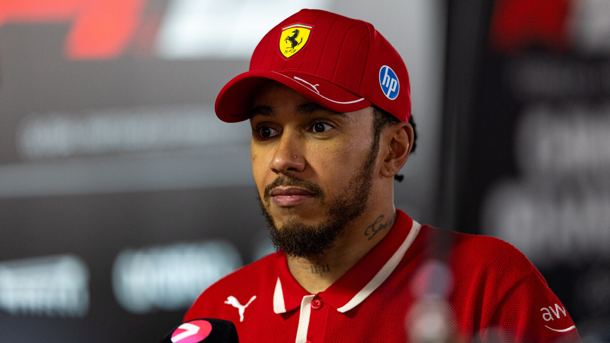 Чому Льюїс Хемілтон не може розкрити свій потенціал у Ferrari