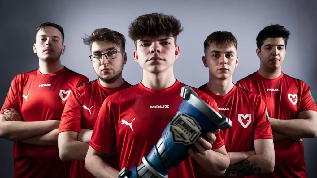 MOUZ обійшла Team Spirit у рейтингу HLTV після IEM Dallas 2025