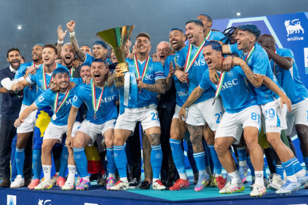 Унікальне досягнення «Наполі»: шлях від десятого місця до чемпіонства в Серії А