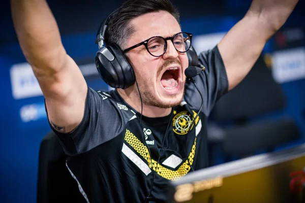 Team Vitality під загрозою: apEX назвав головних конкурентів