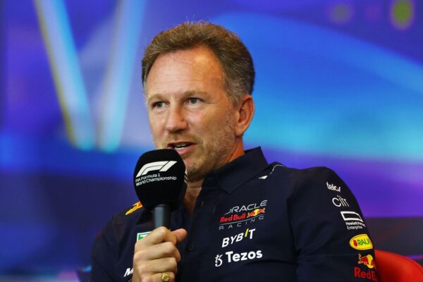 Ferrari намагалася переманити Хорнера — але отримала відмову