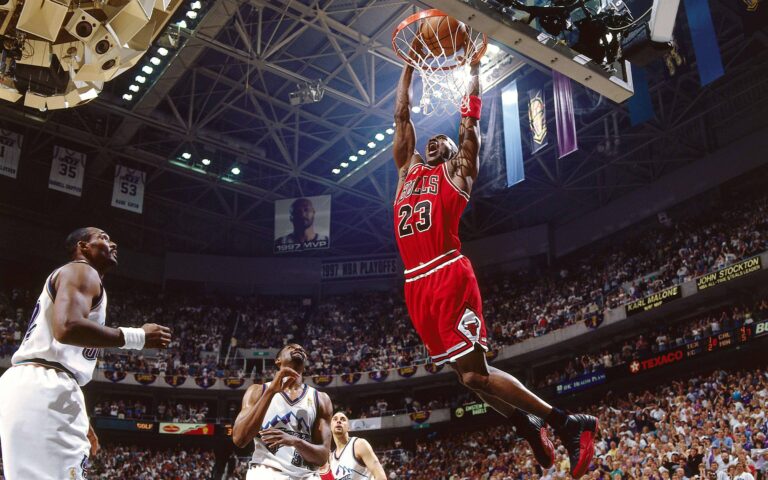 Як Майкл Джордан перемагав гравців «Шарлотт» навіть після завершення кар’єри